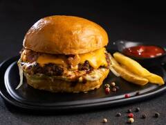 Baked Chicken Burgers Recipe: विकेंड पर बच्चों के लिए बनाना है कुछ खास, तो बेक्ड चिकन बर्गर है बेस्ट