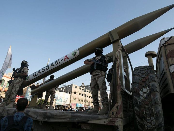 Hamas Weapons: रॉकेट्स, मशीन गन और ग्रेनेड्स... हमास के इन 7 हथियारों ने मचाई तबाही, जानिए हथियारों के जखीरे की पूरी डिटेल्स