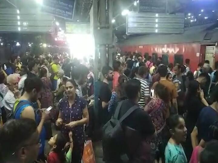 भारत विरुद्ध पाकिस्तान हाय व्होल्टेज सामन्यासाठी अहमदाबाद सज्ज झालं असून क्रिकेट प्रेमींमध्ये उत्साहाचे वातावरण पाहायला मिळत आहे.