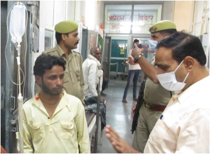 Shahjahanpur DM Umesh Pratap Singh conducted a surprise inspection of district hospital ANN UP News: शिकायत मिलने पर जिला अस्पताल का डीएम ने किया औचक निरीक्षण, परिसर में साफ-सफाई के दिए निर्देश