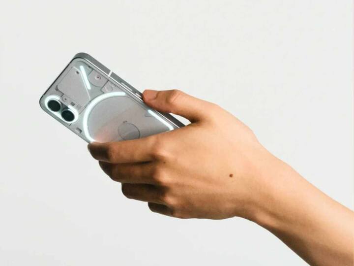 Nothing Phone 1 (Price: Rs 31,999)- The device has 6.55-inch full HD+ OLED display with 120Hz refresh rate but comes with a slightly better Qualcomm Snapdragon 778+ processor. The phone also has a smaller 4,500mAh battery. (Source: Nothing)