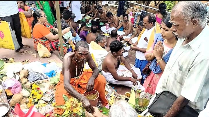 They also gathered to witness Agni Theertham (Credit: ABP Nadu)