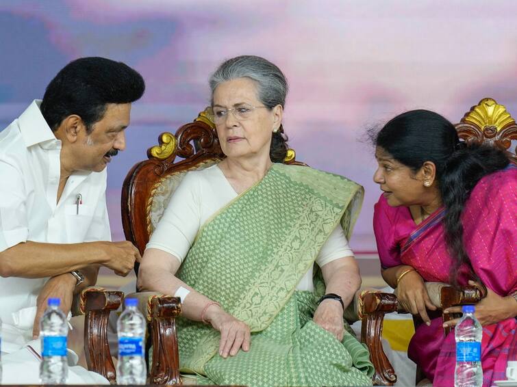 Going To Fight For Implementation Of Women’s Reservation: Sonia Gandhi At DMK Conference