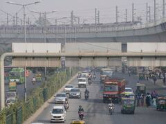 दिल्ली की हवा होने लगी दमघोंटू, 'खराब' श्रेणी में पहुंचा AQI, जानें- कैसा रहेगा मौसम?