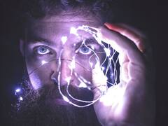 दिमाग की बत्ती जल गई तो कितना उजाला होगा? यहां जानें पूरा साइंस