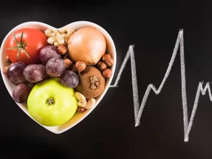 Health Tips : रक्तगटानुसारच तुमचा आहार हवा; निरोगीच नाही तर उत्साहीदेखील राहाल... Health Tips blood type diet should you eat according to your blood group marathi news Health Tips : रक्तगटानुसारच तुमचा आहार हवा; निरोगीच नाही तर उत्साहीदेखील राहाल...