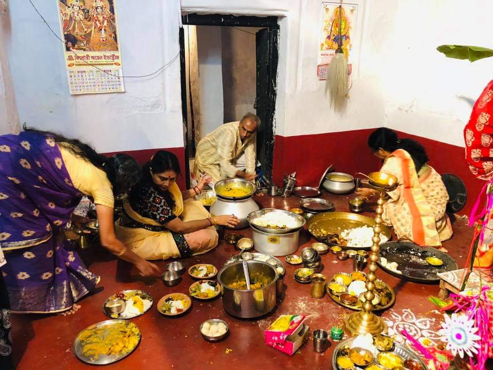 Durga Puja 2023: অষ্টমীতে অন্নভোগ নিবেদন দেবী দুর্গাকে, রীতি মেনে দশমীতে দক্ষিণরায়ের পুজো আন্দুলের বাড়িতে