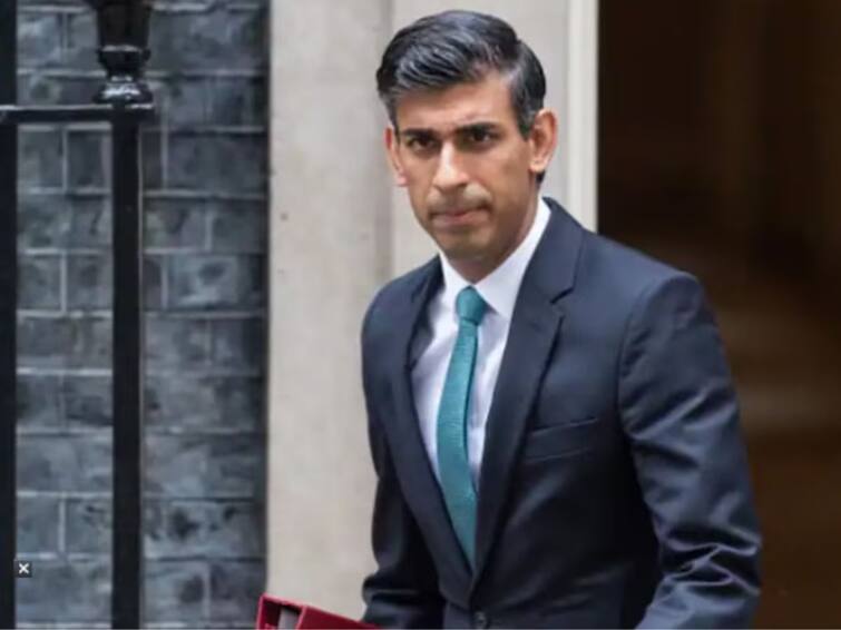 UK PM Rishi Sunak warns against antisemitism as Israel-Hamas war escalates లండన్‌లో మీ పప్పులు ఉడకవ్, జూదులపై దాడులు చేస్తే తాట తీస్తాం - రిషి సునాక్ వార్నింగ్