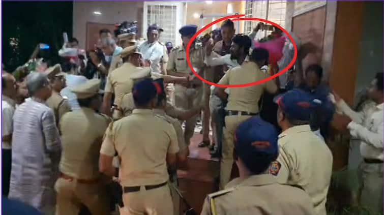 Solapur Maharashtra Attempt to throw ink on bjp leader Chandrakant patil by bhim army police took him in coustody detail marathi news Solapur News :  सोलापुरात चंद्रकांत पाटलांवर शाईफेक करण्याचा प्रयत्न, भीम आर्मीचा पदाधिकारी पोलिसांच्या ताब्यात 