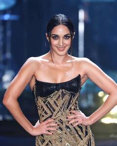 Kiara Alia Advani Latest Photos : లాక్మే ఫ్యాషన్ వీక్​లో.. సోగకళ్ల కియారా