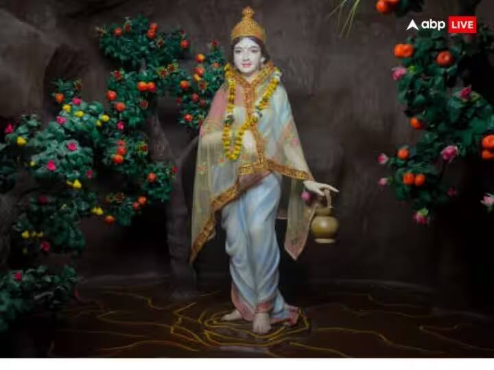 નવરાત્રિ 2023 પ્રતિપદા તિથિ (નારંગી) - શારદીય નવરાત્રિના પ્રથમ દિવસે, 15મી ઓક્ટોબરે ઘટસ્થાપન સાથે દેવી શૈલપુત્રીની પૂજા કરવામાં આવશે. દેવીને કેસરી રંગ પસંદ છે. નારંગી રંગ ઊર્જા અને આનંદની લાગણી આપે છે. નારંગી રંગ સકારાત્મક ઉર્જાનો સંચાર કરે છે.