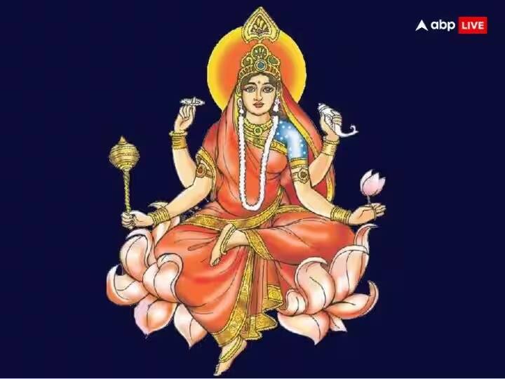 નવરાત્રિ 2023 નવમી તિથિ (મોરપીંંછ લીલો રંગ) - 23 ઓક્ટોબરે મહાનવમીના દિવસે દેવી સિદ્ધિદાત્રીની પૂજા કરવામાં આવશે. આ દિવસે મોરપીંછ લીલા રંગનો ઉપયોગ કરો. મોર લીલો રંગ વિશિષ્ટતા અને વ્યક્તિત્વનું પ્રતિનિધિત્વ કરે છે.