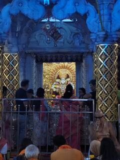 Pune News : पुण्यातील महलक्ष्मी मंदिरात नवरात्रोत्सवाला जल्लोषात सुरुवात