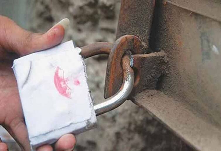 Ariyalur: Factory manager arrested for storing explosives. District authorities action அரியலூர் :  வெடி பொருட்களை பதுக்கி வைத்திருந்த ஆலை நிர்வாகி கைது!  மாவட்ட அதிகாரிகள் நடவடிக்கை