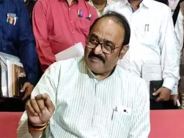 MP Election 2023: पूर्व स्पीकर एनपी प्रजापति सहित तीन विधायकों का कटा टिकट, कांग्रेस ने तोड़े इन नेताओं के दिल MP Congress Cuts 3 Tickets of Standing MLA including NP Prajapati in first Candidate List MP Election ANN MP Election 2023: पूर्व स्पीकर एनपी प्रजापति सहित तीन विधायकों का कटा टिकट, कांग्रेस ने तोड़े इन नेताओं के दिल