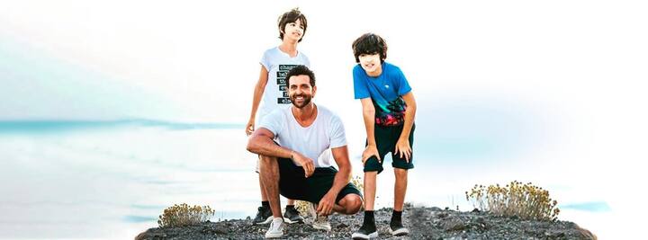 रिदान और रियान – ये दोनों बॉलीवुड के हैंडसम हंक ऋतिक रोशन के बेटे हैं. ये भी धीरूभाई अंबानी इंटरनेशनल स्कूल में ही पढ़ाई कर रहे हैं.