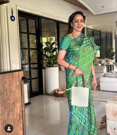 Hema Malini: ਹੇਮਾ ਮਾਲਿਨੀ ਦੀਆਂ ਨਵੀਆਂ ਤਸਵੀਰਾਂ ਕਰਨਗੀਆਂ ਹੈਰਾਨ, ਧੀ ਈਸ਼ਾ ਦਿਓਲ ਤੋਂ ਵੀ ਖੂਬਸੂਰਤ ਤੇ ਜਵਾਨ ਲੱਗ ਰਹੀ ਡਰੀਮ ਗਰਲ