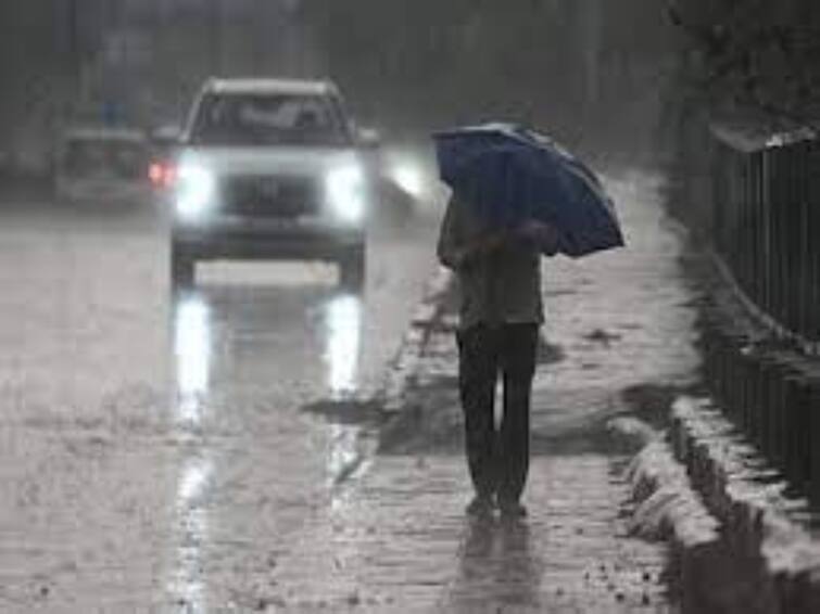 TN Weather Update:  Heavy rain warning for 4 districts including Chennai - Meteorological Department TN Weather Update: அதிகாலை முதல் தூறல்.. சென்னை உள்பட 4 மாவட்டங்களுக்கு கனமழை எச்சரிக்கை.. இன்றைய வானிலை நிலவரம்!