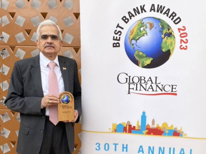RBI Governor Shaktikanta Das gets award A+ ranking in Global Finance Central Banker Report Cards 2023 RBI गवर्नर शक्तिकांत दास को मिला ग्लोबल फाइनेंस सेंट्रल बैंकर रिपोर्ट कार्ड 2023 में A+ रैंक, मोरक्को में मिला सम्मान