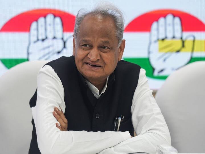 Rajasthan Election Result 2023 CM Ashok Gehlot reaction on Congress defeat BJP Rajasthan Election Result 2023: राजस्थान में अशोक गहलोत ने मानी हार, नई सरकार को दी शुभकामनाएं, साथ ही दिया सुझाव