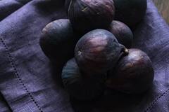 Soaked Figs Benefits : रक्तातील साखर नियंत्रणात ठेवायची असेल तर भिजवलेले अंजीर खा; वाचा फायदेच फायदे
