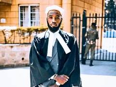 दूसरे की पहचान चुराकर 'फर्जी' वकील बना शख्स, ना डिग्री...ना कोर्स...ना ट्रेनिंग, फिर भी जीत लिए 26 मुकदमे, अब बुरी तरह फंसा