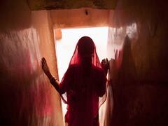 Accused Of 'Honey Trapping', Karnataka Woman Assaulted, Paraded With Garland Of Footwear