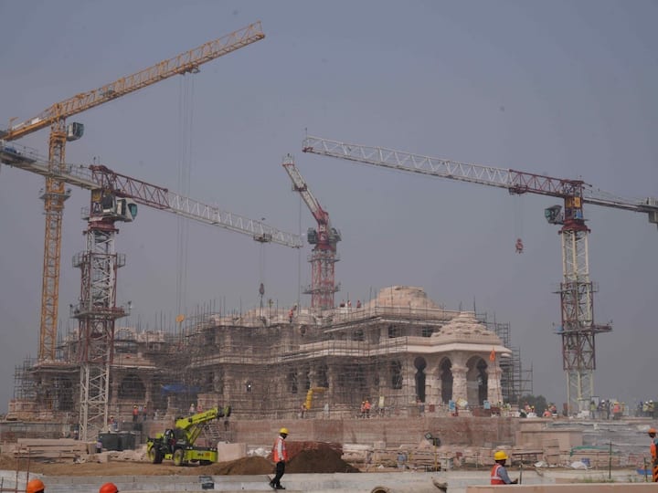 The construction of the Ram Mandir in Ayodhya is in full swing. (Image Source: X/@ShriRamTeerth)