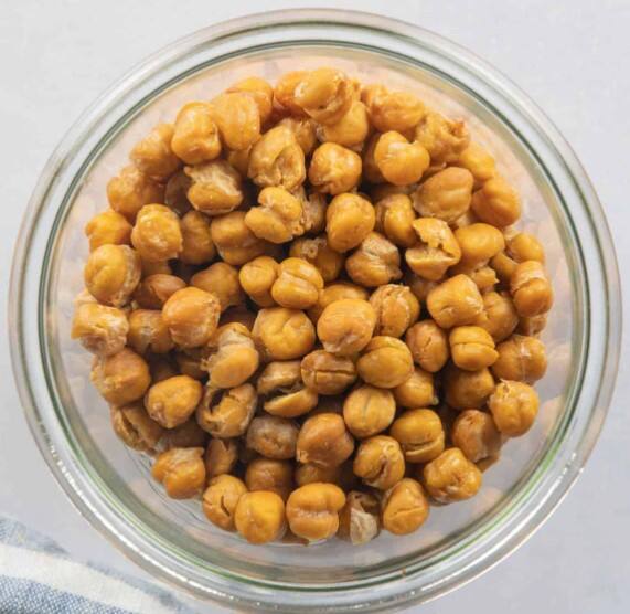 ચણામાં સારી માત્રામાં કેલ્શિયમ હોય છે, તેથી બાળકોને પણ ચણા આપવાથી ફાયદો થાય છે. વધતા બાળકોની ઉર્જાની જરૂરિયાત અને પ્રોટીનની જરૂરિયાતને પહોંચી વળવા માટે ગ્રામ આપવું જોઈએ.