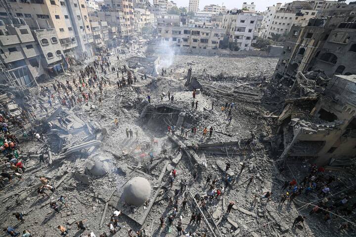 Israel-Hamas War : इस्रायल आणि पॅलेस्टिनी यांच्यातील तणाव दिवसागणिक वाढताना दिसत आहे.