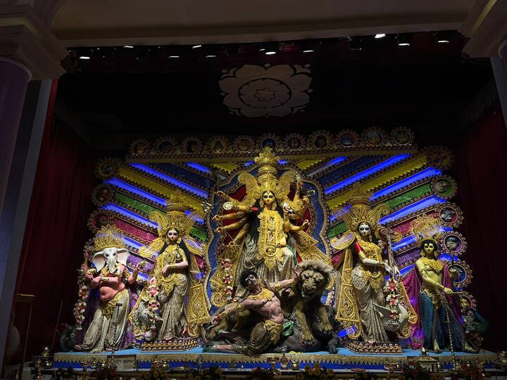 Notably, the Goddess Durga idol will be adorned with 22-carat gold. (Image Source: Shreya Khandelwal)
