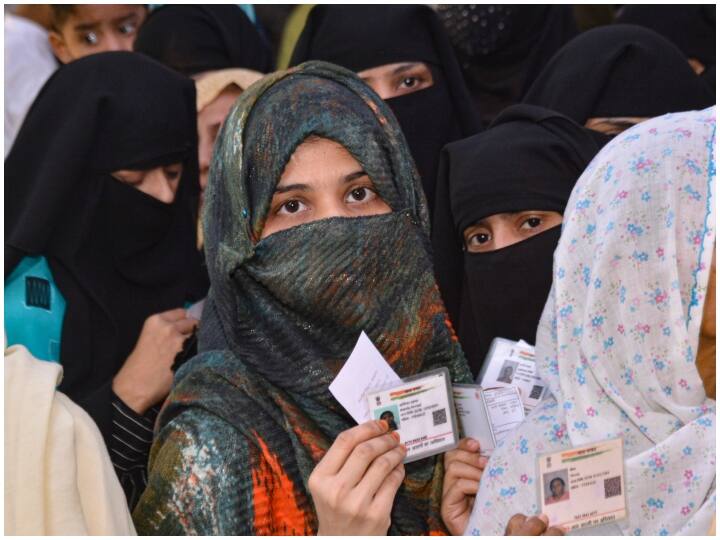 क्या है 2 रुपये वाला वो नियम, जिससे चुनाव में किसी को वोट देने से रोका जाता है! Election Commission Rules know 2 Rupees rule which is used for challenge vote Read Here all details about it क्या है 2 रुपये वाला वो नियम, जिससे चुनाव में किसी को वोट देने से रोका जाता है!