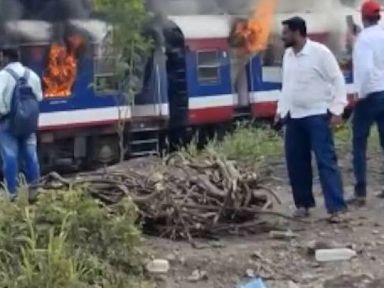 Fire Breaks Out In 5 Coaches Of  Passenger Train In Maharashtra, All Passengers Safe Passenger Train Fire: திக்! திக்! மகாராஷ்டிராவில் குபுகுபுவென எரியும் பயணிகள் ரயில்.. பயணிகளின் நிலைமை என்ன..?