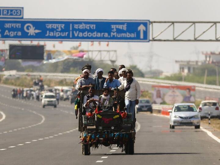 Delhi-Mumbai Expressway Gurugram Traffic police will Install Camera issue challan on over speeding vehicles ANN Delhi-Mumbai Expressway: गुरुग्राम में ओवर स्पीड गाड़ियों पर लगाम लगाने की तैयारी, ट्रैफिक पुलिस ने बनाई ये योजना