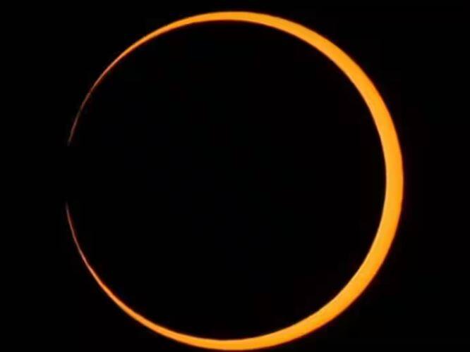 ਸੂਰਜ ਗ੍ਰਹਿਣ 14 ਅਕਤੂਬਰ ਨੂੰ ਰਾਤ 8:34 ਤੋਂ 2:25 ਵਜੇ ਤੱਕ ਲੱਗਿਆ।