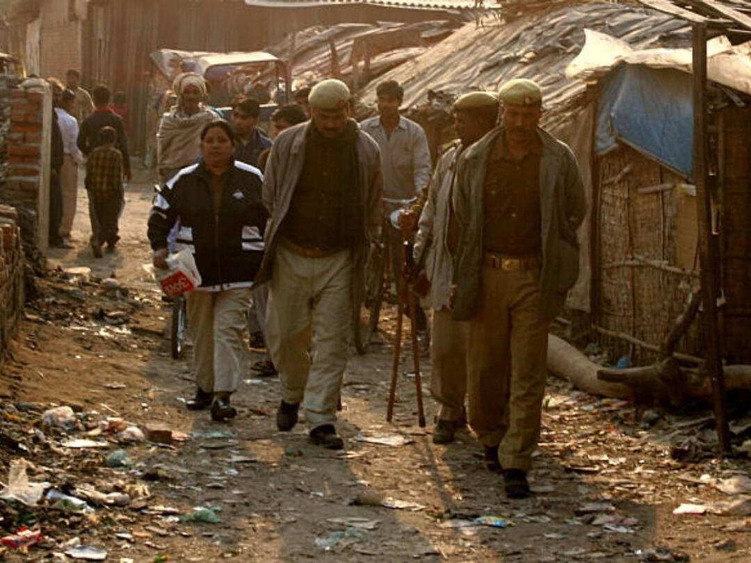 nithari killings case surendra koli maninder singh pandher allahabad high court Nithari Killings: Allahabad HC Acquits Surendra Koli In 12 Cases And Moninder Singh Pandher In 2 Cases