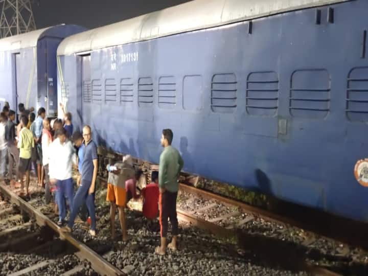 Bihar Train Accident A bogie of goods train derails in Buxar ann Bihar Train Accident: बक्सर में मालगाड़ी की एक बोगी डिरेल, बाल-बाल टल गया एक और बड़ा रेल हादसा