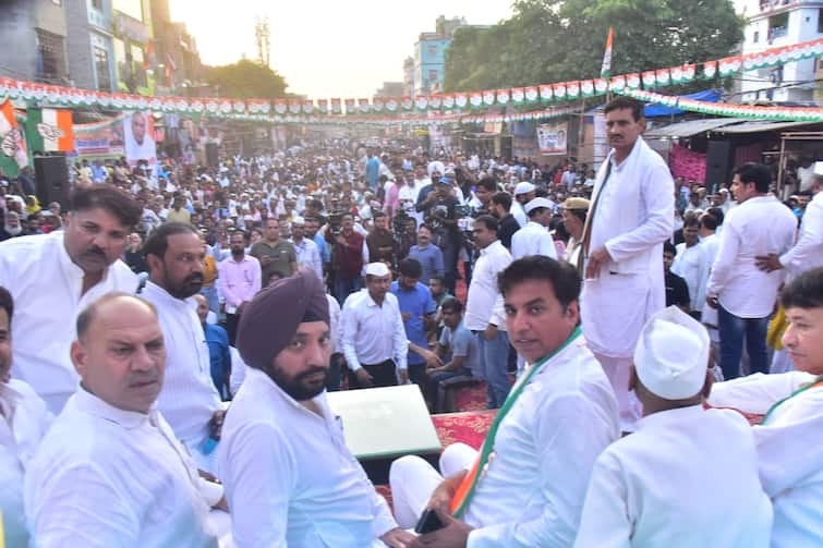 Lok Sabha Elections 2024 In India Congress Started Pratigya Rally Jawab Do Hisab Campaign to defeat BJP on Delhi 7 Lok Sabha seats ANN Lok Sabha Elections 2024: लोकसभा चुनाव में दिल्ली में BJP के लिए राह नहीं आसान? कांग्रेस ने भरी हुंकार, बनाया बड़ा प्लान