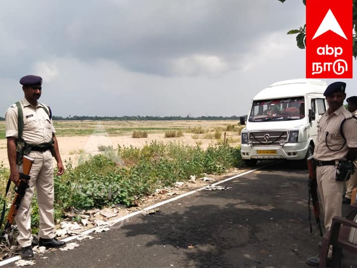 Villupuram Enforcement department raids closed sand quarry in Tenpenna river TNN Villupuram: தென்பெண்ணை ஆற்றில் மூடப்பட்ட மணல் குவாரியில் அமலாக்கத் துறை சோதனை