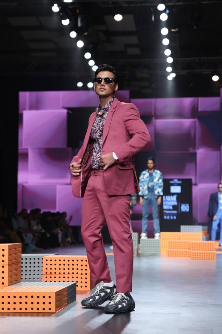 Mohak has been continuously reinventing his content by creating a diverse array of amusing videos, often featuring his circle of friends. This adaptability and creativity have only served to enhance his appeal and maintain his relevance in the industry. Narang's influence extends beyond his personal brand. He has successfully forged collaborations with notable brands such as Flipkart and Ajio Life, positioning himself as a sought-after influencer in the world of digital marketing. Furthermore, he has collaborated with prestigious publications & brands like Vogue, Versace Jean Couture, and Massimo Dutti, among several others.  (Image Source: PR Handout)