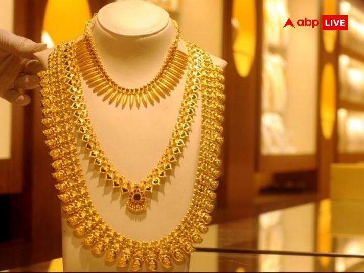 Gold Prices Likely To Hit 62000 Rupees Per 10 Gram Before Diwali Dhanteras and Due To Global Issues Gold Prices Update: दिवाली, धनतरेस और वैश्विक कारणों के चलते बढ़ेगी सोने की चमक, 62,000 रुपये प्रति 10 ग्राम तक कीमतें जाने के आसार