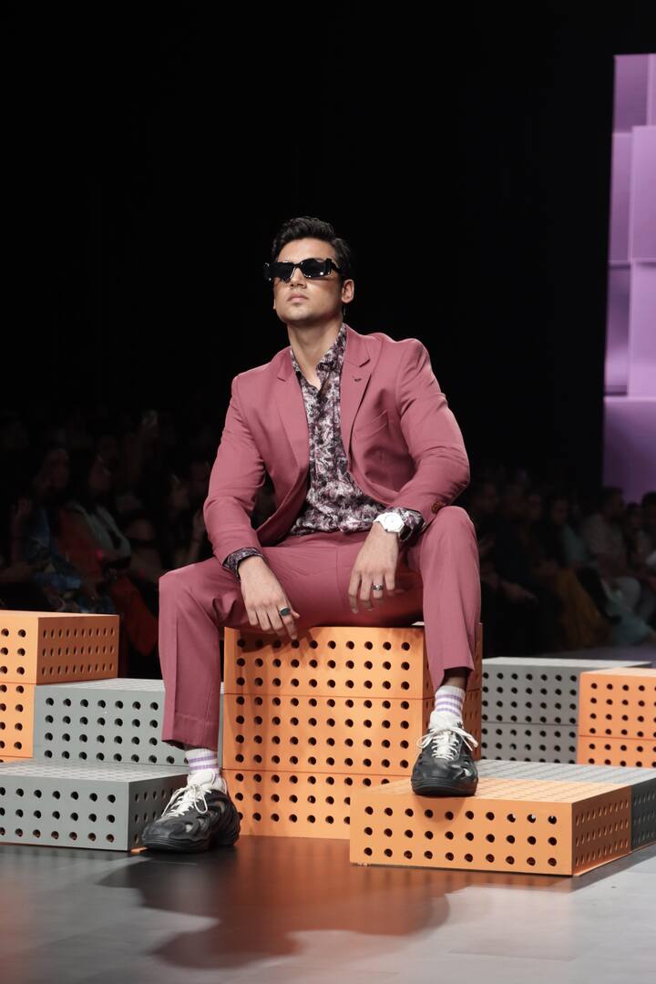 Mohak Narang, who also walked for Park Avenue, is a prominent figure in India's digital content creation realm, renowned for his captivating videos that encompass fashion, lifestyle, and entertainment. His journey into the world of social media began at a time when the frenzy surrounding it was far from its zenith. Mohak was compelled by the allure of fame and embarked on a remarkable path in the digital landscape. (Image Source: PR Handout)