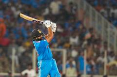 रोहित शर्माच्या रडारवर धोनी, कपिल देव अन् एबीचा विक्रम, हिटमॅन पुण्यात करणार धमाका