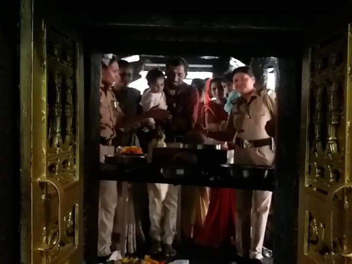 लोहा तालुक्यातील वडेपुरी येथील गडावर यादवांच्या कालखंडात श्री रत्नेश्वरी देवी मातेच्या मंदिराची उभारणी झाली.