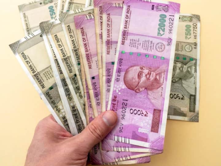 Atal Pension Yojana calculation saving seven rupees daily get 5000 rupees montly Government Scheme: एक कप चाय की कीमत से भी कम की सेविंग, हर महीने मिलेंगे 5 हजार रुपये