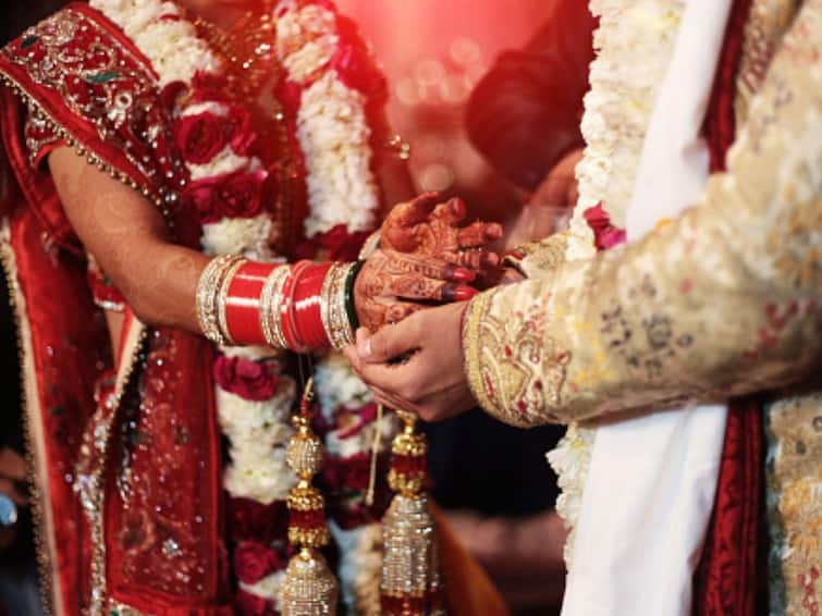 India To See Record High Business Of Rs 4.25 Lakh Crore From 35 Lakh Weddings In Upcoming Season: Survey India To See Record High Business Of Rs 4.25 Lakh Crore From 35 Lakh Weddings In Upcoming Season: Survey