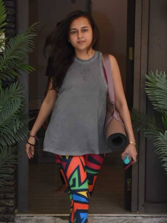 Tejasswi Prakash Steps Out For Her Yoga Session