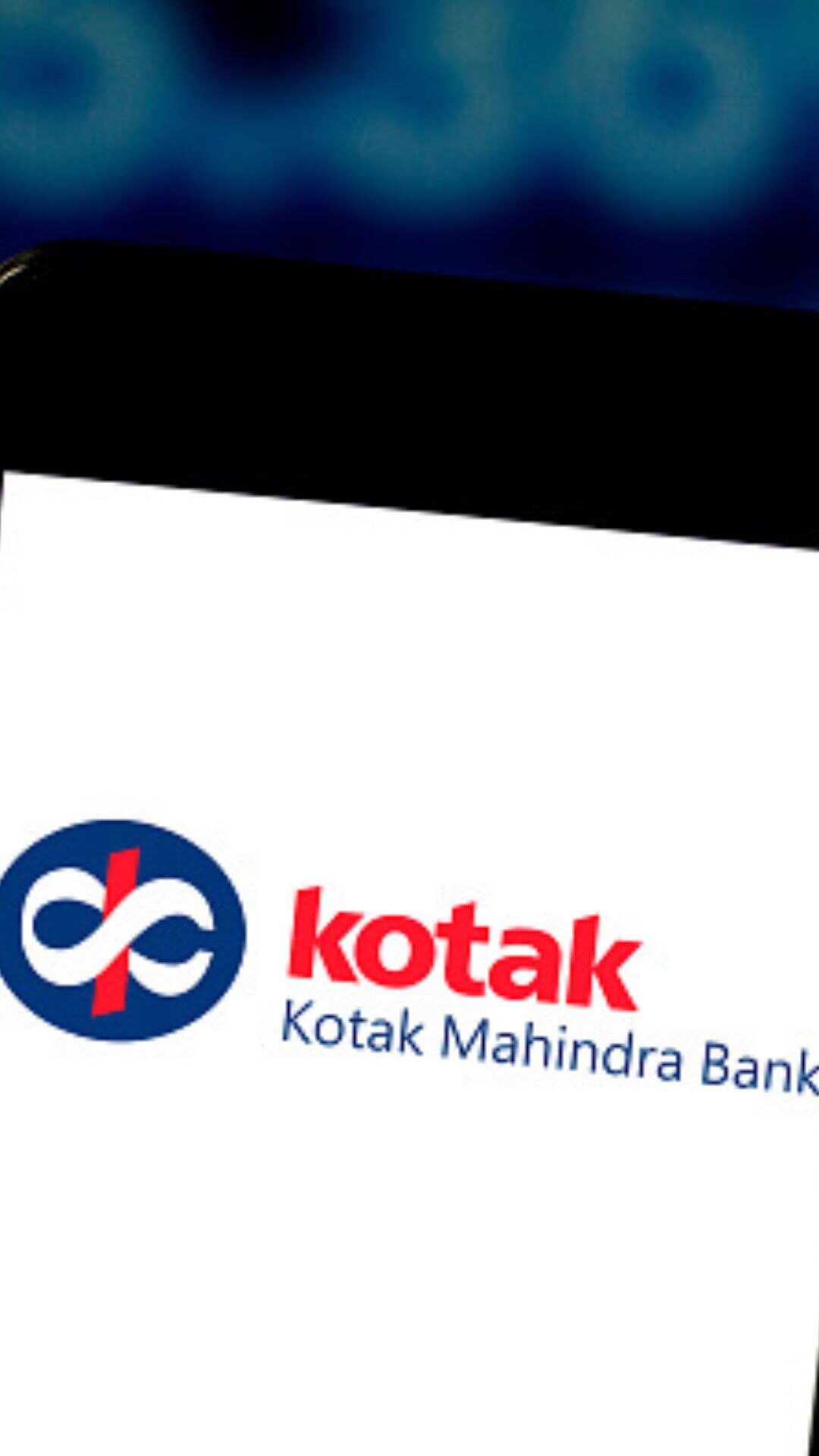 Kotak Mahindra Bank faces uncertainties with new external CEO and potential  acquisition | Domain-b.com