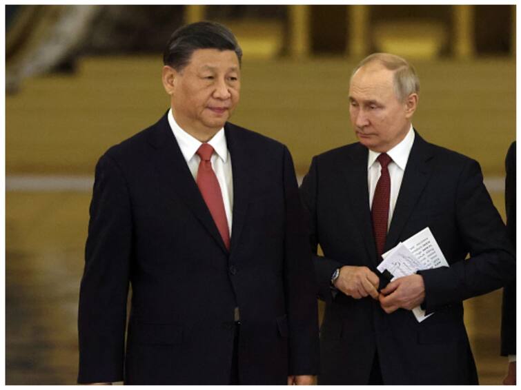 Putin In Beijing To Meet 'Dear Friend' Xi On Trip To Show 'No-Limits' Partnership Putin In Beijing To Meet 'Dear Friend' Xi On Trip To Show 'No-Limits' Partnership