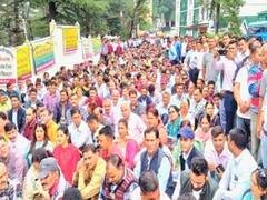 हिमाचल में जिला परिषद कैडर के कर्मचारियों की हड़ताल जारी, पंचायत स्तर पर काम प्रभावित